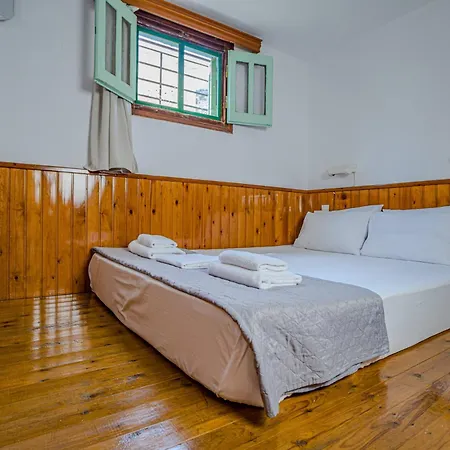 מלון דירות Garden סימי