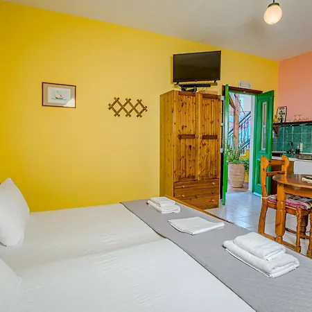 Garden 3* Simi