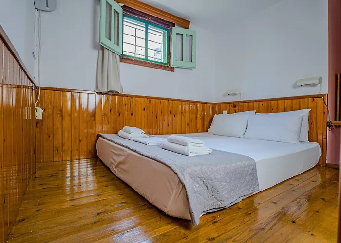 Lejlighedshotel Garden Simi